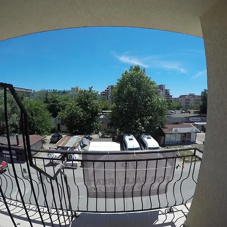 Apartment Vp Crystal Park